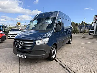 Used 2020 Mercedes-Benz Sprinter L2 H2 Mwb High Roof Blue - Interior and Exterior details 11