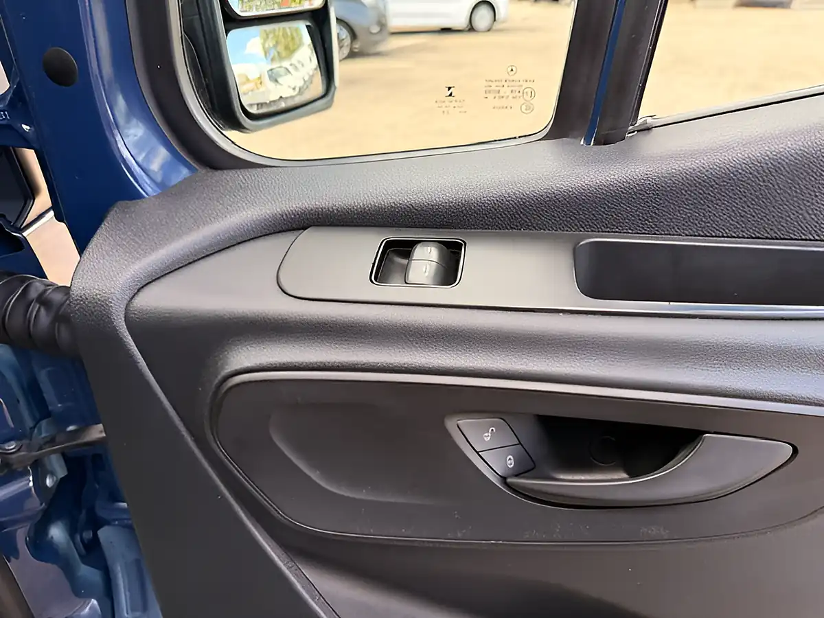 Used 2020 Mercedes-Benz Sprinter L2 H2 Mwb High Roof Blue - Interior and Exterior details 15