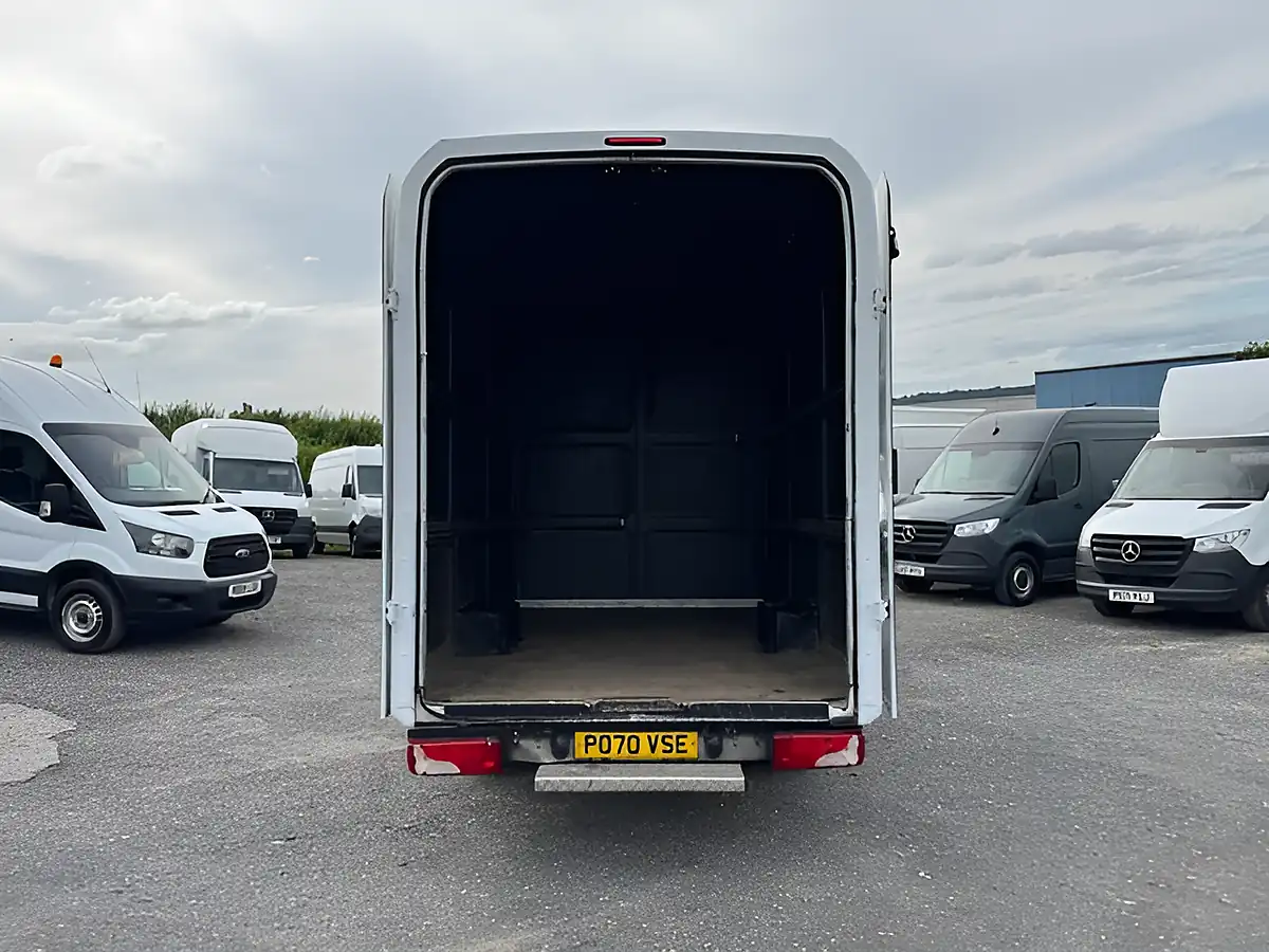 Used 2020 Mercedes-Benz Sprinter Luton Box White - Interior and Exterior details 3