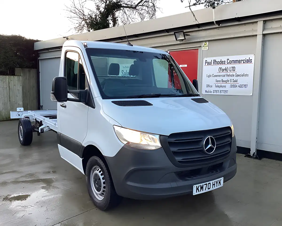Used 2020 Mercedes-Benz Sprinter Lwb Chassis Cab White - Interior and Exterior details 14