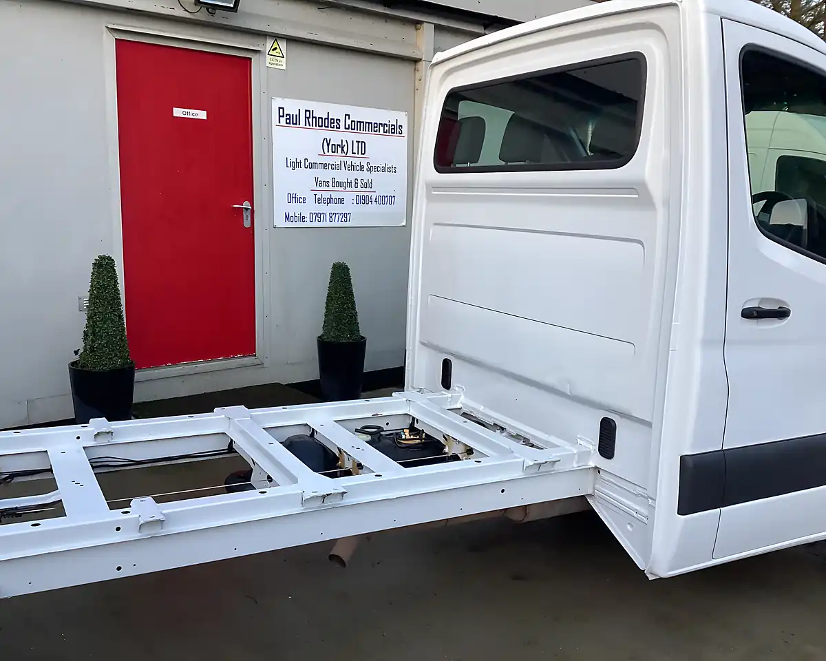 Used 2020 Mercedes-Benz Sprinter Lwb Chassis Cab White - Interior and Exterior details 15