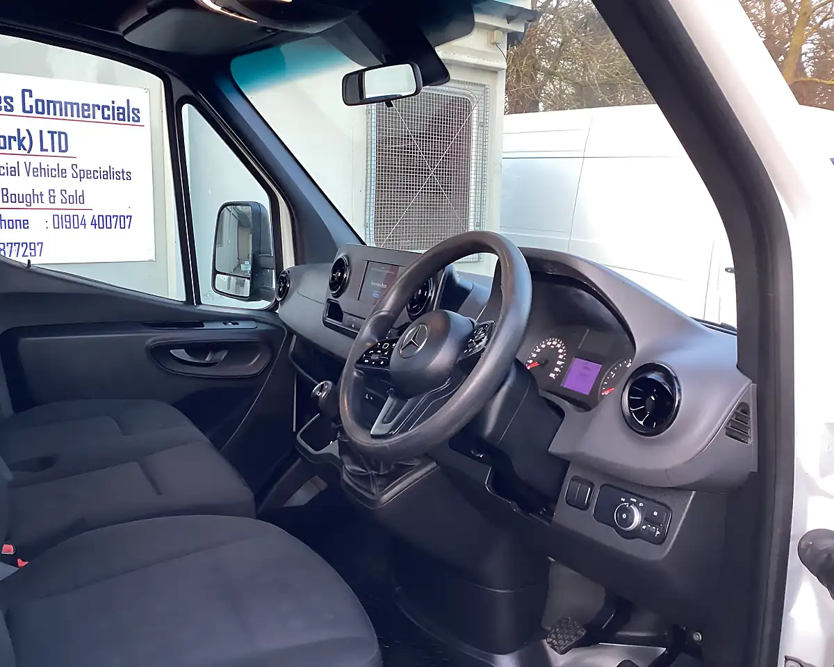 Used 2020 Mercedes-Benz Sprinter Lwb Chassis Cab White - Interior and Exterior details 16