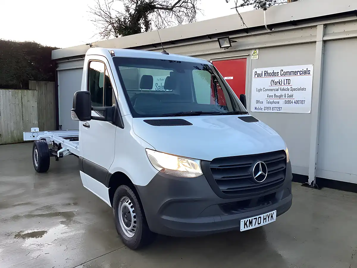 Used 2020 Mercedes-Benz Sprinter Lwb Chassis Cab White - Interior and Exterior details 2