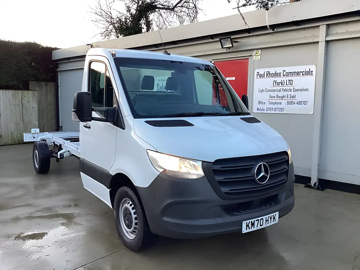 Used 2020 Mercedes-Benz Sprinter Lwb Chassis Cab White - Interior and Exterior details 5