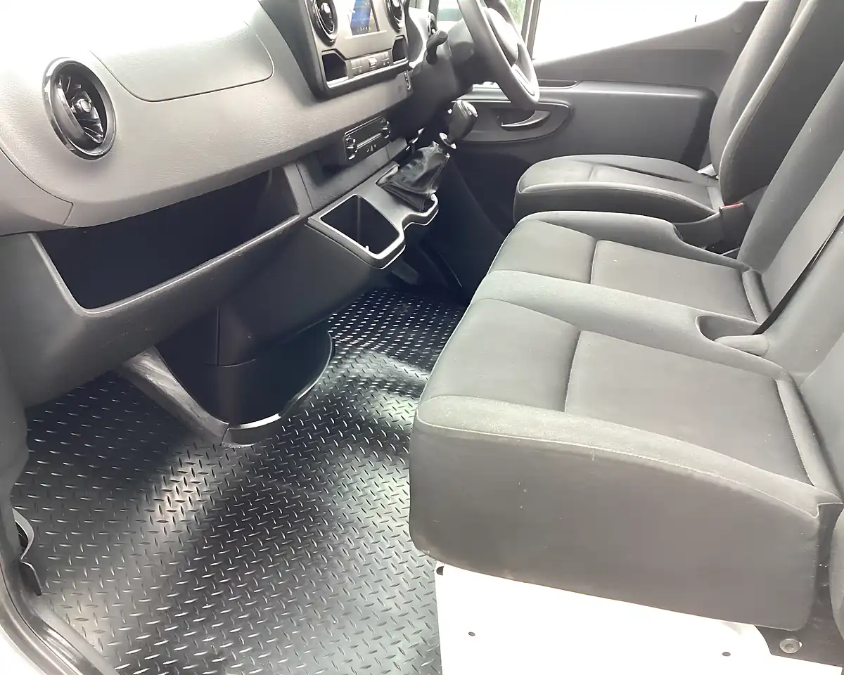 Used 2020 Mercedes-Benz Sprinter Lwb Drop-Side White - Interior and Exterior details 17