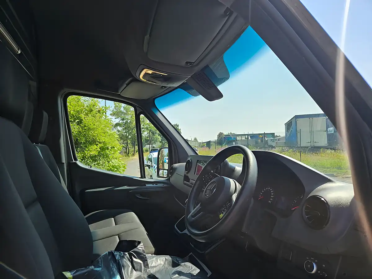 Used 2020 Mercedes-Benz Sprinter Mwb Grey - Interior and Exterior details 12