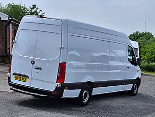 Used 2020 Mercedes-Benz Sprinter Progressive White - Interior and Exterior details 8