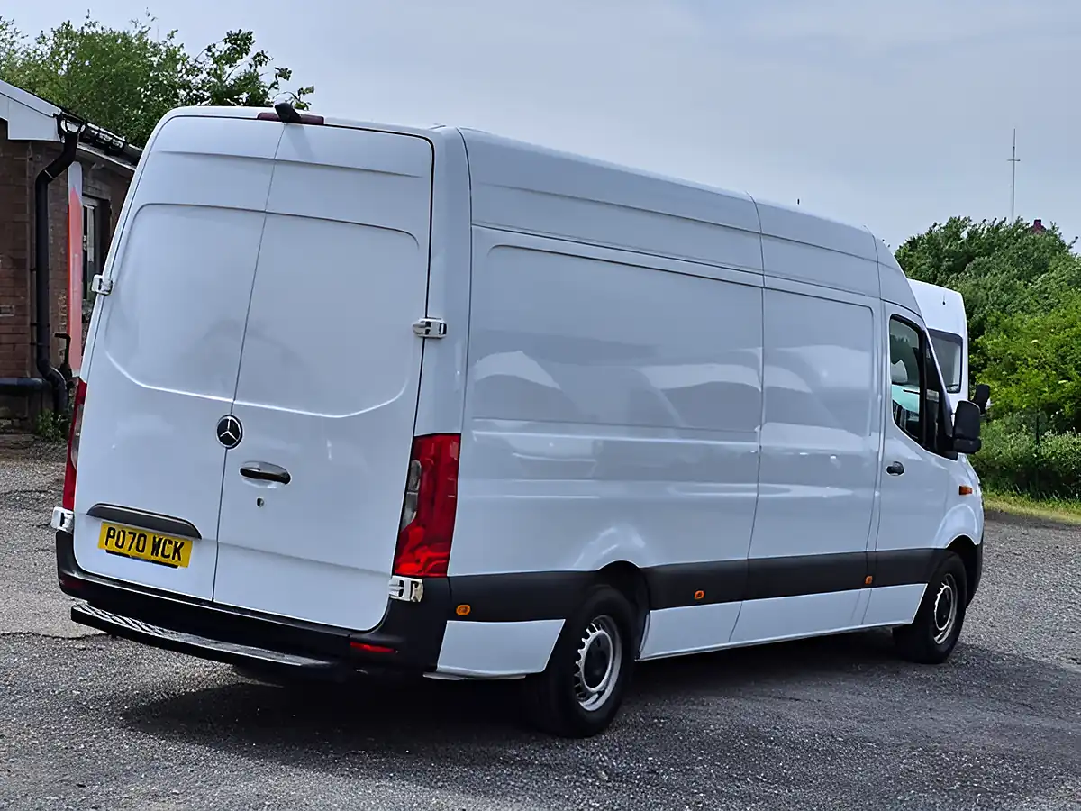 Used 2020 Mercedes-Benz Sprinter Progressive White - Interior and Exterior details 8