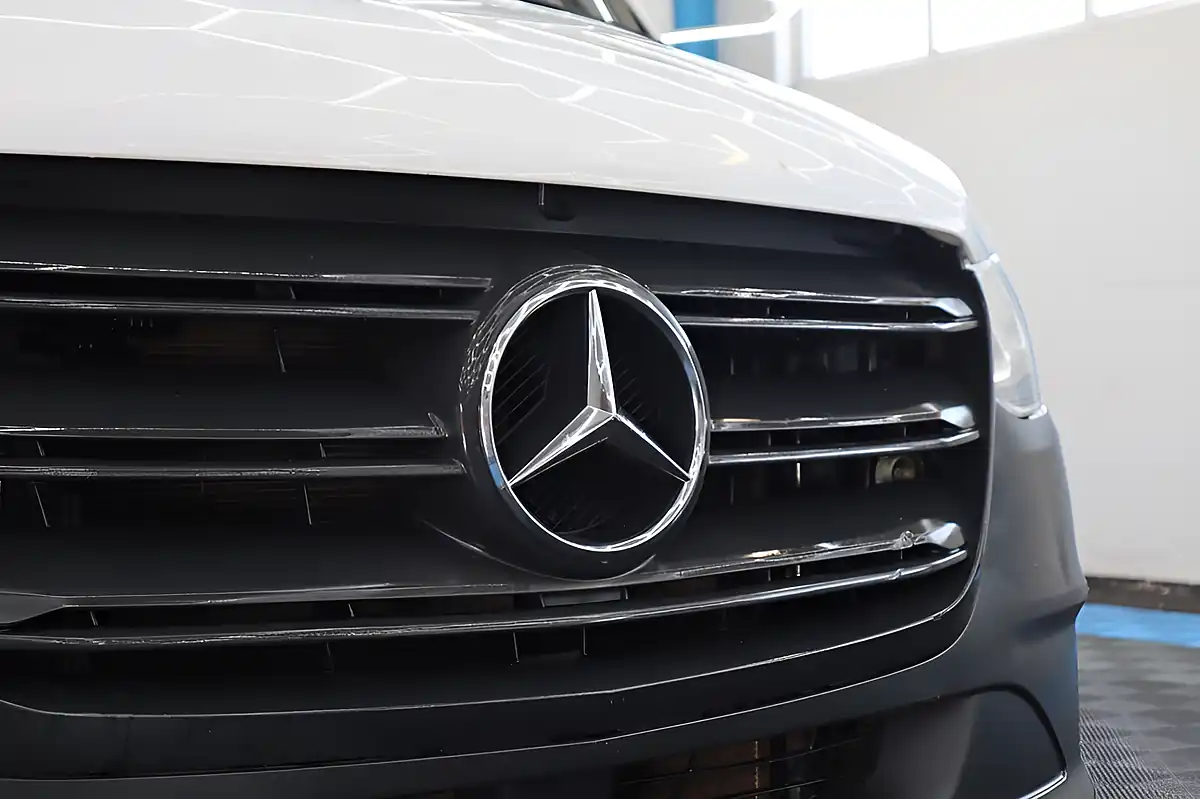 Used 2020 Mercedes-Benz Sprinter Progressive White - Interior and Exterior details 13