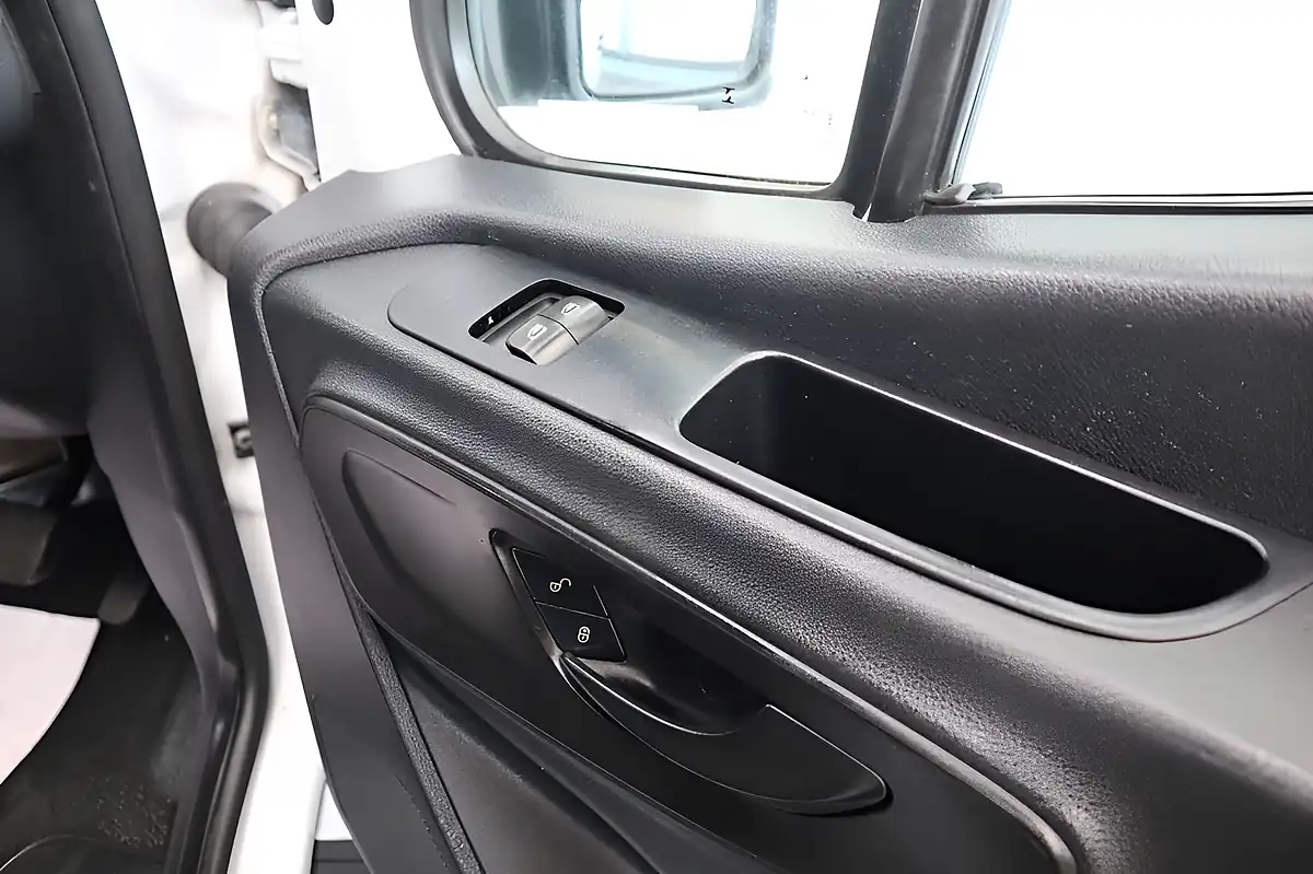 Used 2020 Mercedes-Benz Sprinter Progressive White - Interior and Exterior details 16