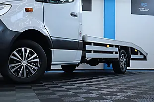 Used 2020 Mercedes-Benz Sprinter Progressive White - Interior and Exterior details 6