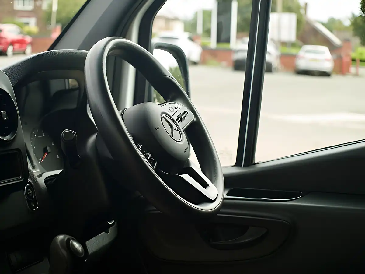 Used 2020 Mercedes-Benz Sprinter Progressive White - Interior and Exterior details 16