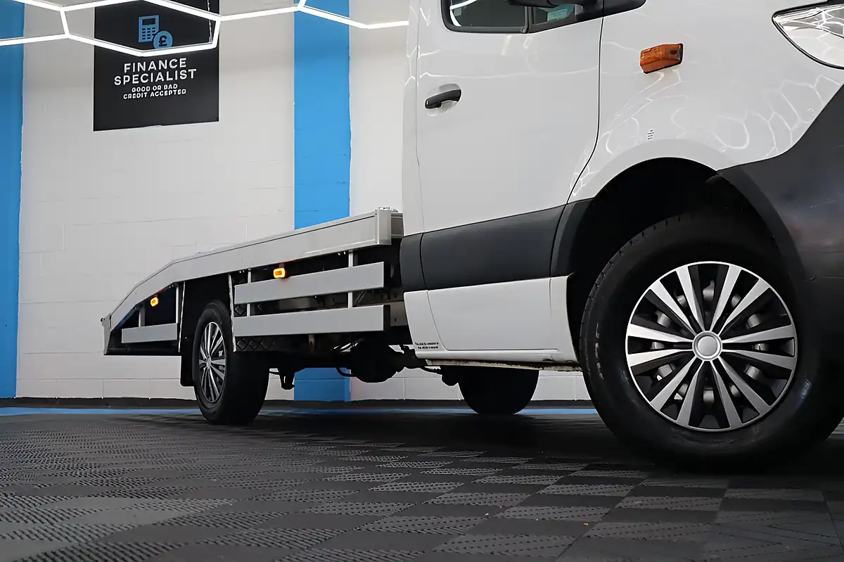 Used 2020 Mercedes-Benz Sprinter Progressive White - Interior and Exterior details 3