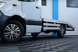 Used 2020 Mercedes-Benz Sprinter Progressive White - Interior and Exterior details 7