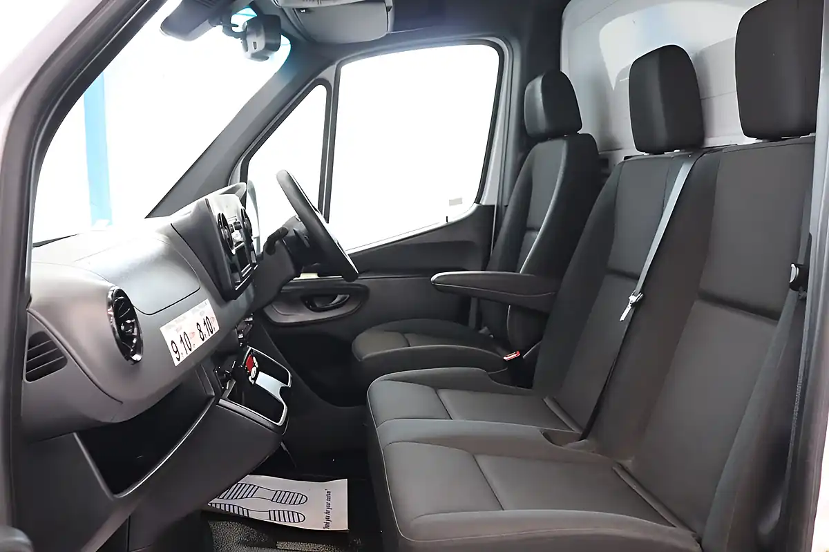 Used 2020 Mercedes-Benz Sprinter Progressive White - Interior and Exterior details 14