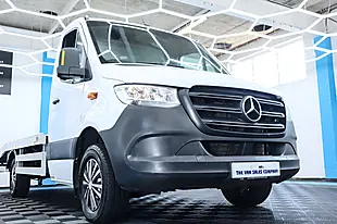 Used 2020 Mercedes-Benz Sprinter Progressive White - Interior and Exterior details 3