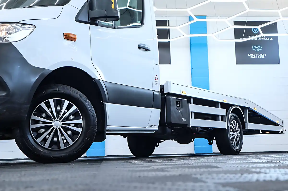 Used 2020 Mercedes-Benz Sprinter Progressive White - Interior and Exterior details 6