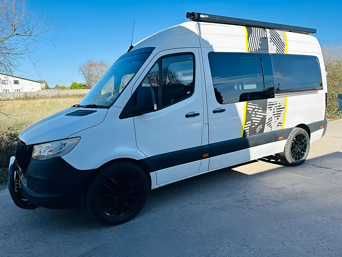 Used 2020 Mercedes-Benz Sprinter Progressive White - Interior and Exterior details 10