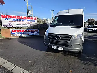 Used 2020 Mercedes-Benz Sprinter Progressive White - Interior and Exterior details 3