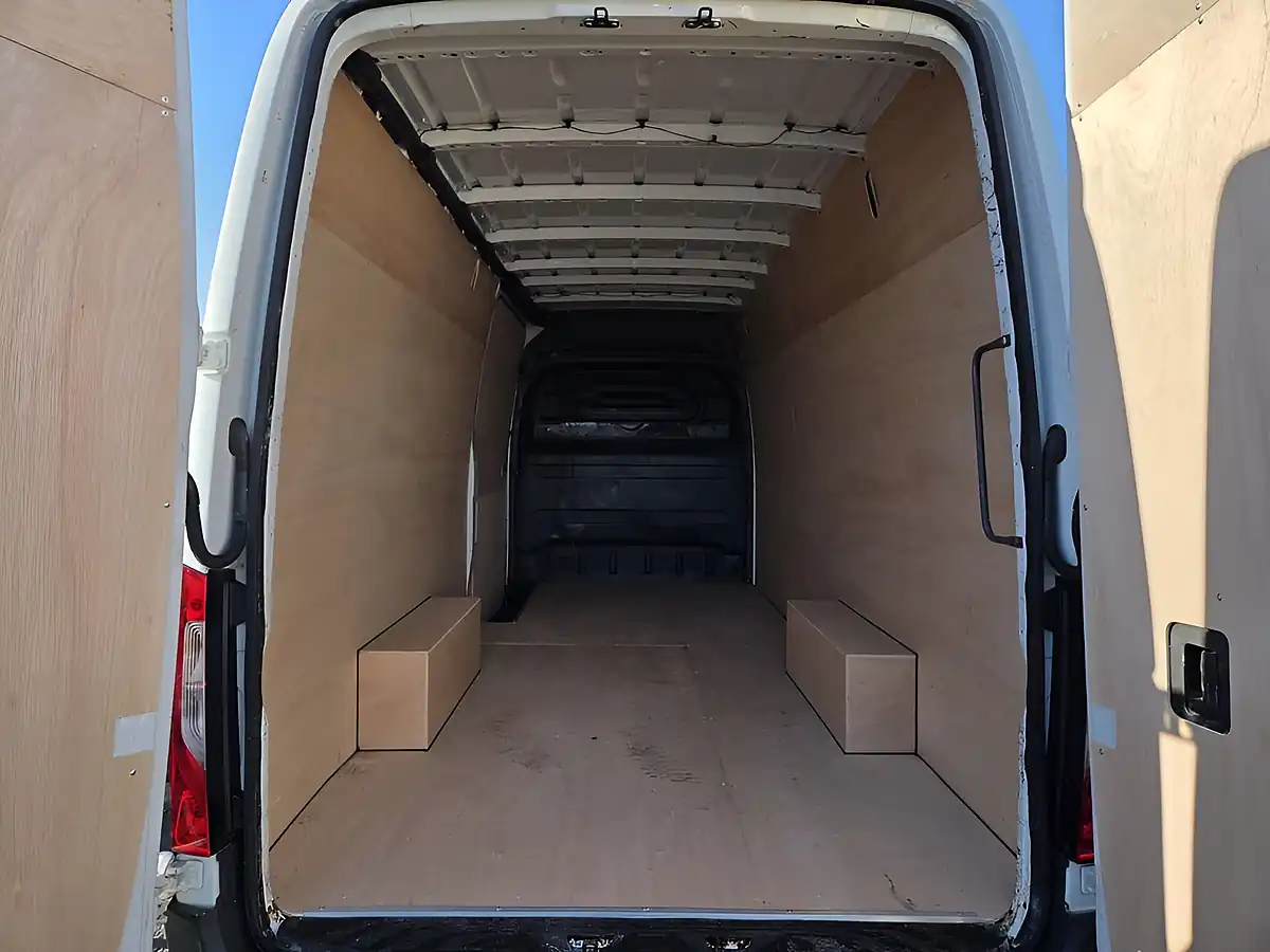 Used 2020 Mercedes-Benz Sprinter Progressive White - Interior and Exterior details 7