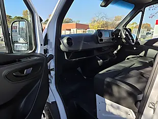 Used 2020 Mercedes-Benz Sprinter Progressive White - Interior and Exterior details 9