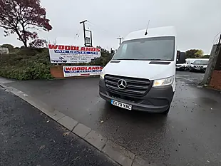 Used 2020 Mercedes-Benz Sprinter Progressive White - Interior and Exterior details 3