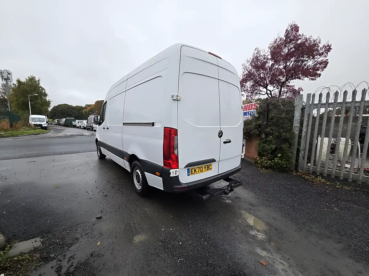 Used 2020 Mercedes-Benz Sprinter Progressive White - Interior and Exterior details 5