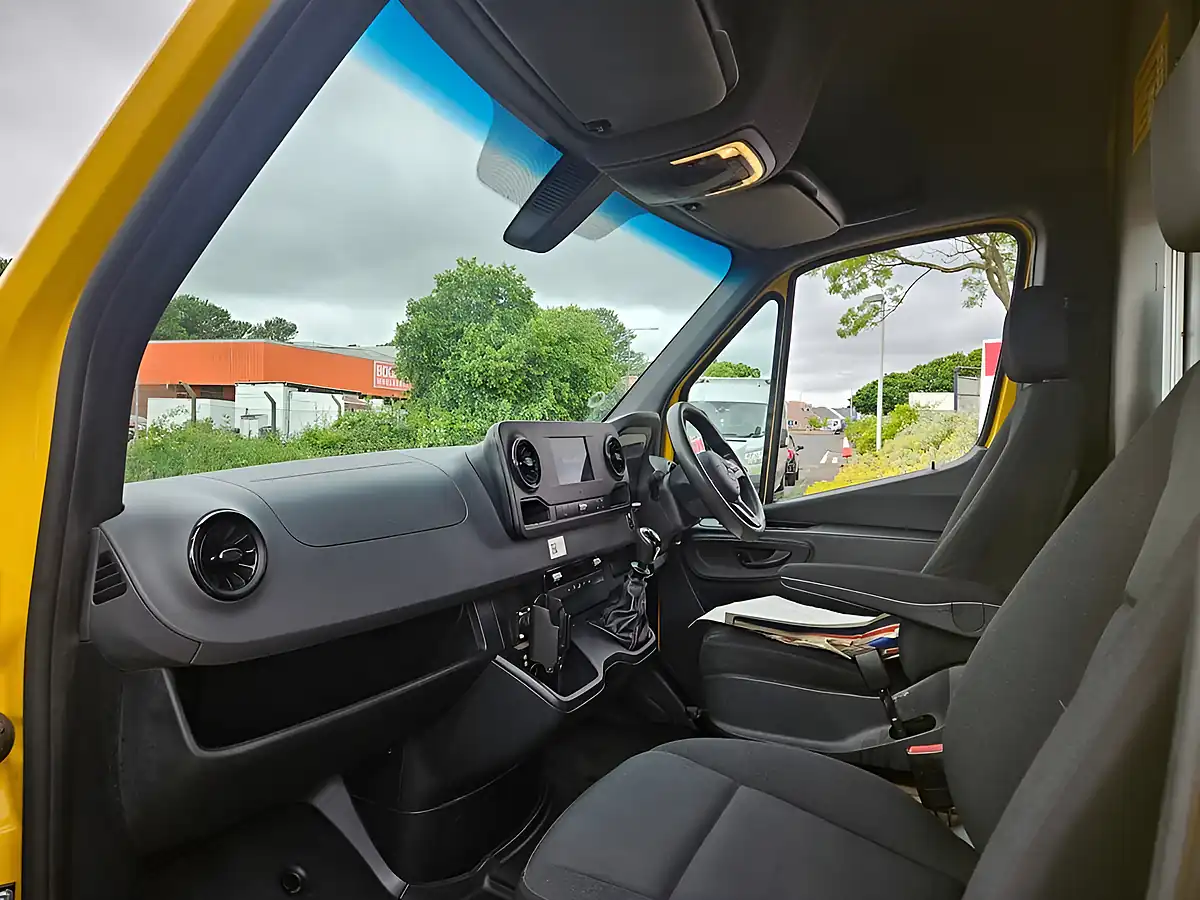 Used 2020 Mercedes-Benz Sprinter Progressive Yellow - Interior and Exterior details 12