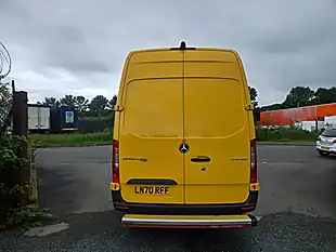Used 2020 Mercedes-Benz Sprinter Progressive Yellow - Interior and Exterior details 7