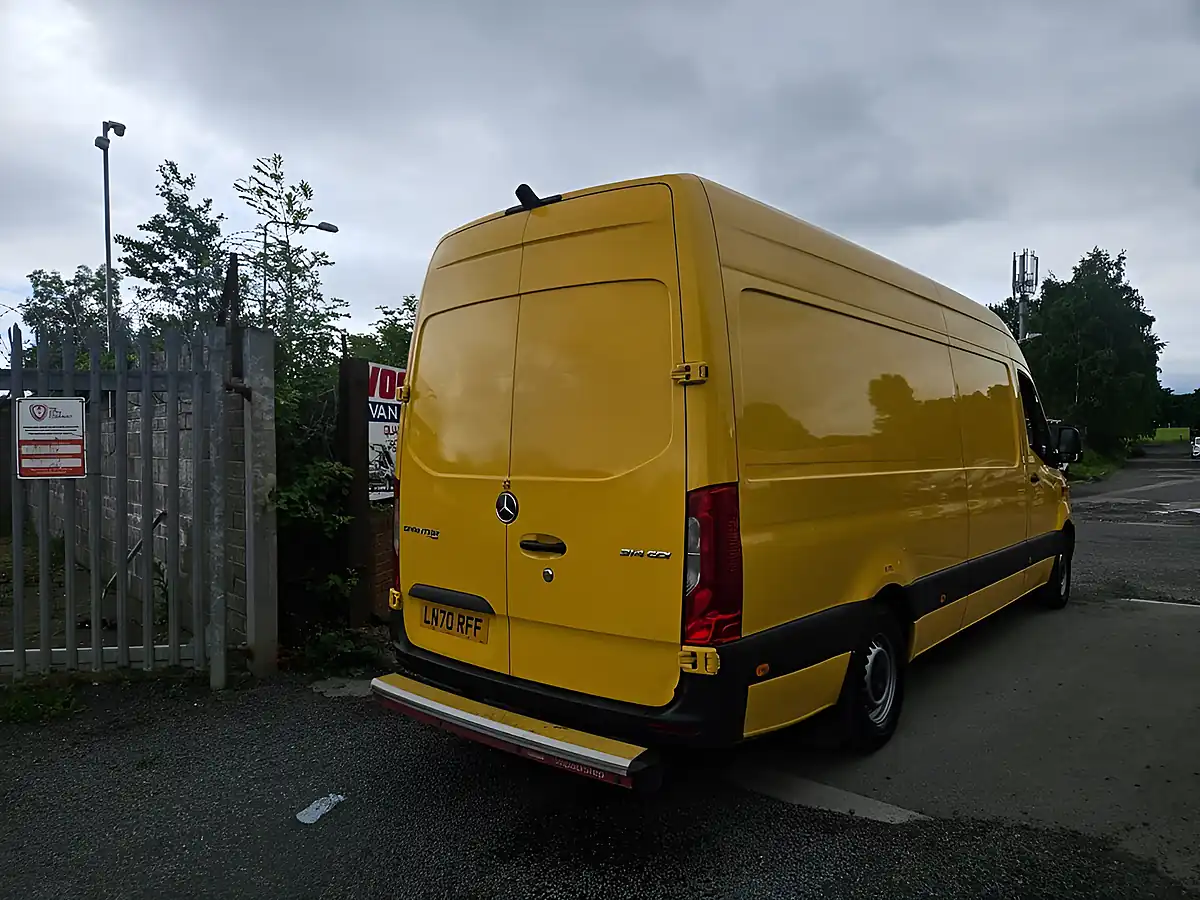 Used 2020 Mercedes-Benz Sprinter Progressive Yellow - Interior and Exterior details 8