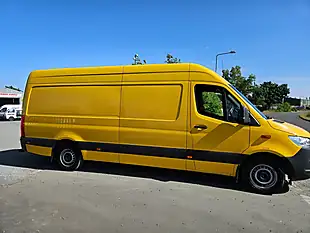 Used 2020 Mercedes-Benz Sprinter Progressive Yellow - Interior and Exterior details 2