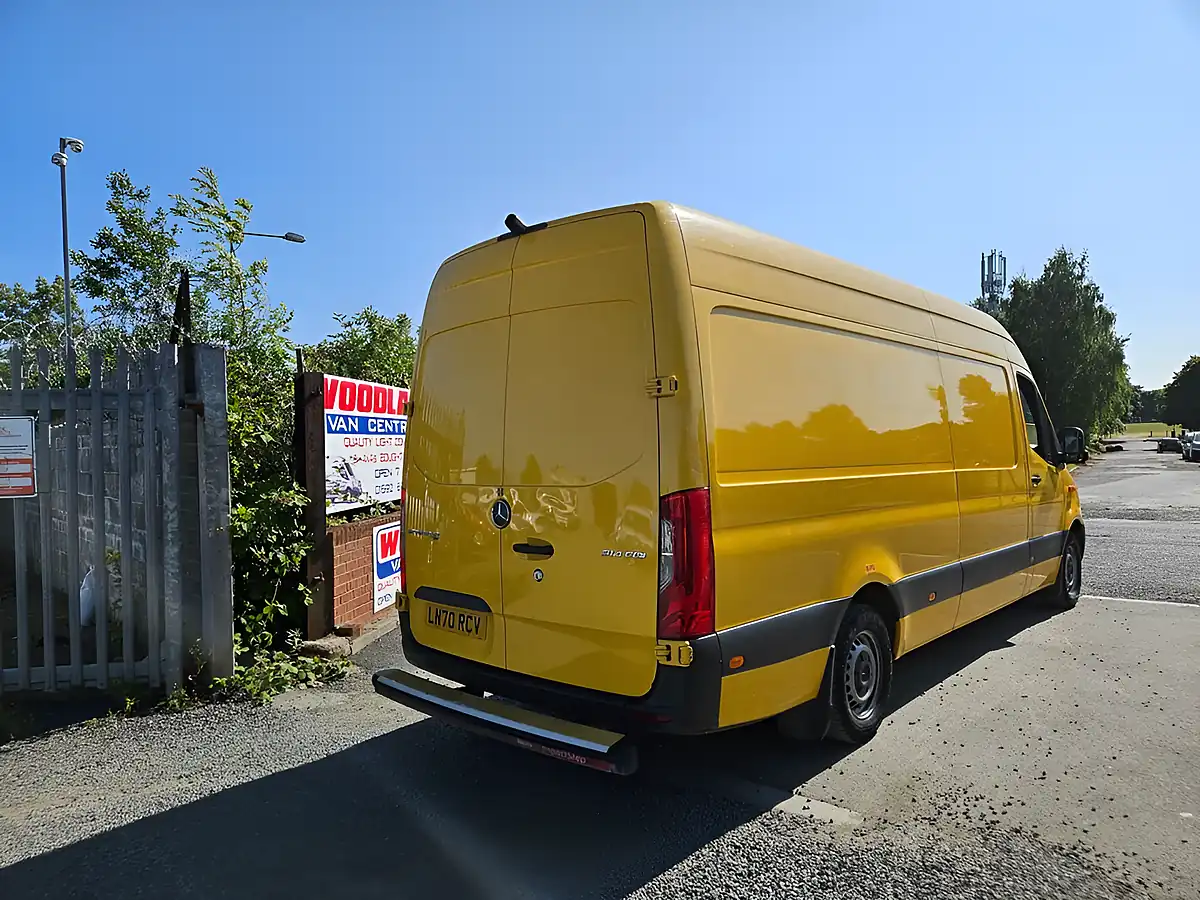 Used 2020 Mercedes-Benz Sprinter Progressive Yellow - Interior and Exterior details 8