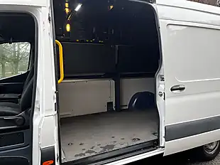 Used 2020 Mercedes-Benz Sprinter White - Interior and Exterior details 12