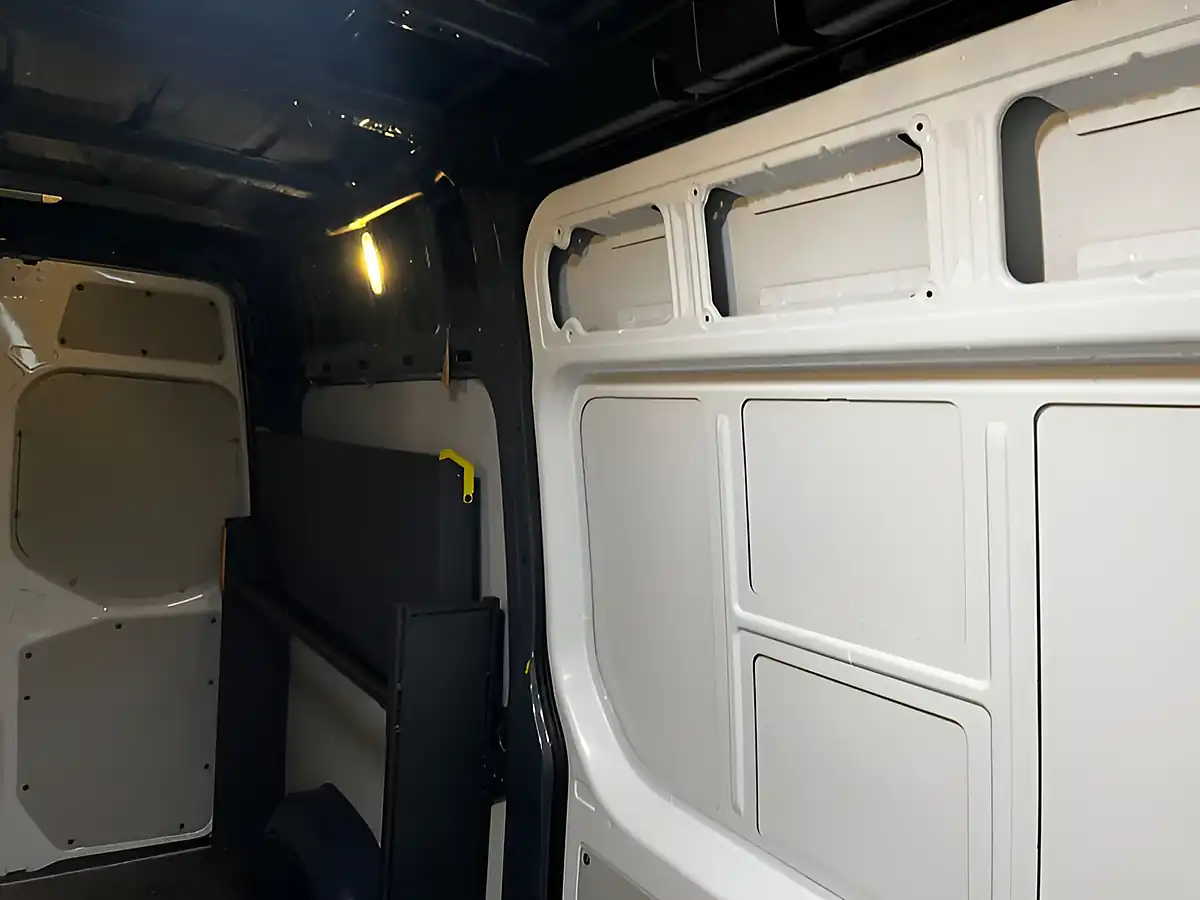Used 2020 Mercedes-Benz Sprinter White - Interior and Exterior details 13