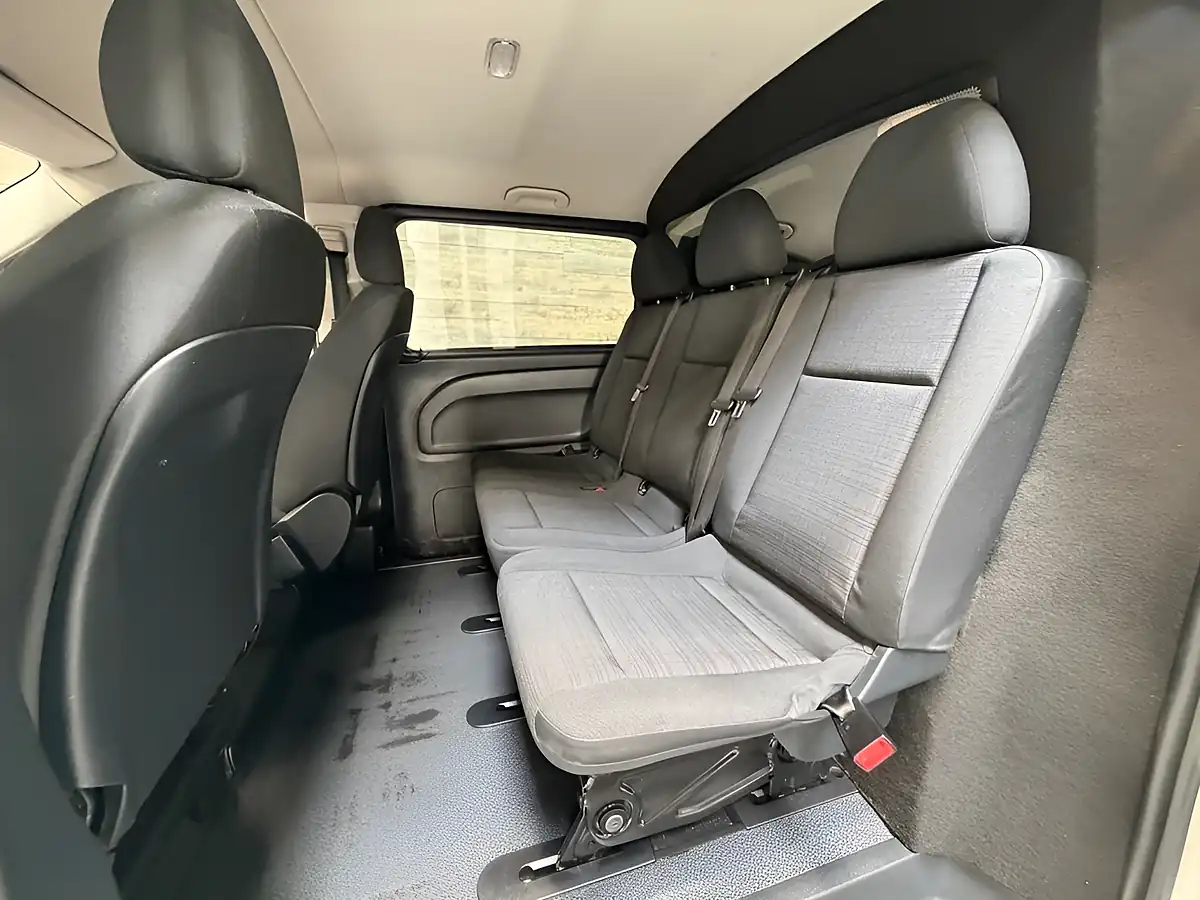 Used 2020 Mercedes-Benz Vito Crew Van Double Cab White - Interior and Exterior details 10