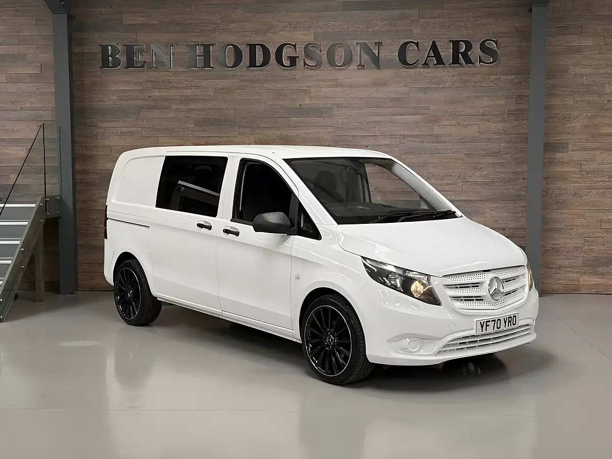 Used 2020 Mercedes-Benz Vito Crew Van Double Cab White - Interior and Exterior details 2