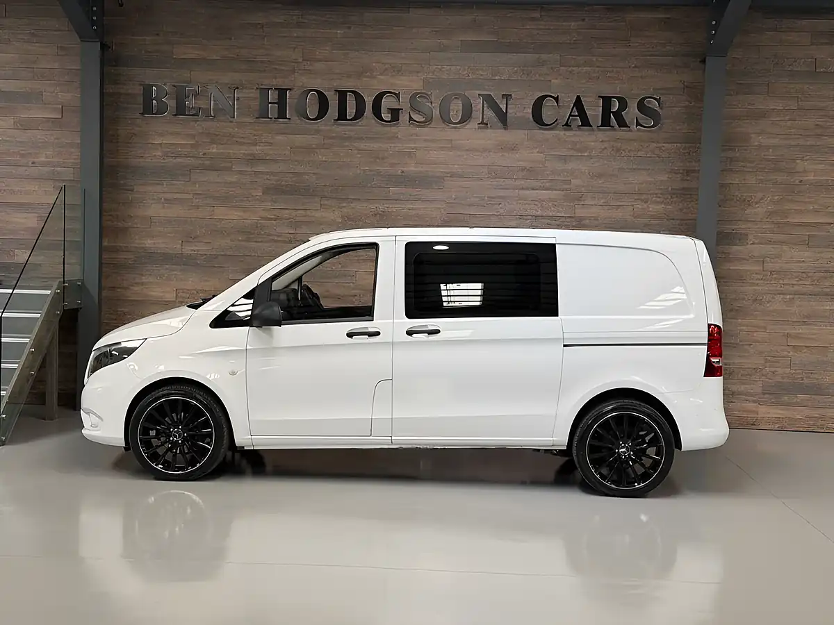 Used 2020 Mercedes-Benz Vito Crew Van Double Cab White - Interior and Exterior details 20