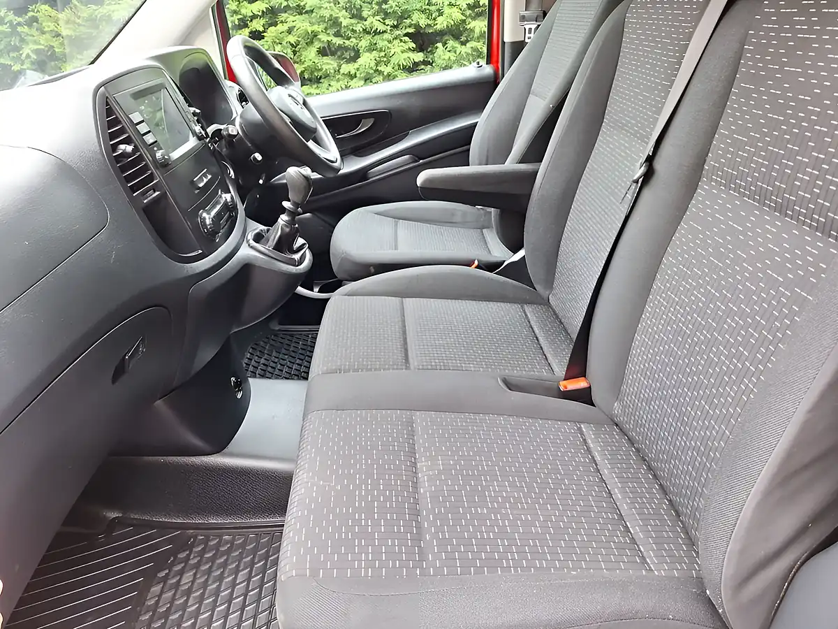 Used 2020 Mercedes-Benz Vito Progressive Red - Interior and Exterior details 18