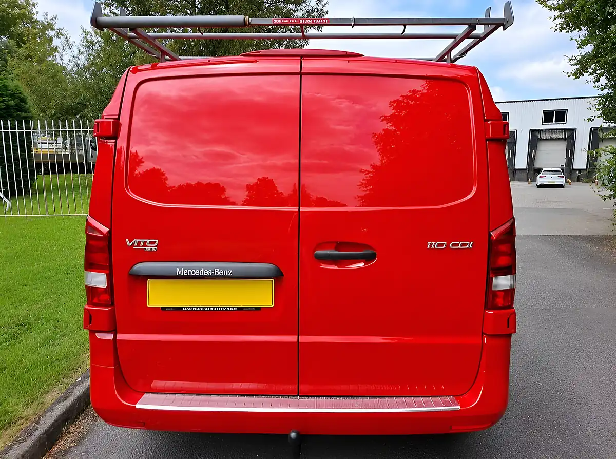 Used 2020 Mercedes-Benz Vito Progressive Red - Interior and Exterior details 4