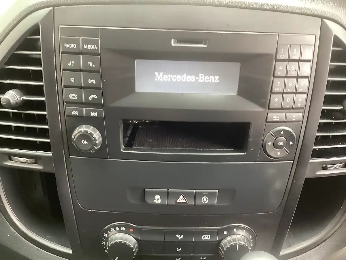 Used 2020 Mercedes-Benz Vito Pure Silver - Interior and Exterior details 12