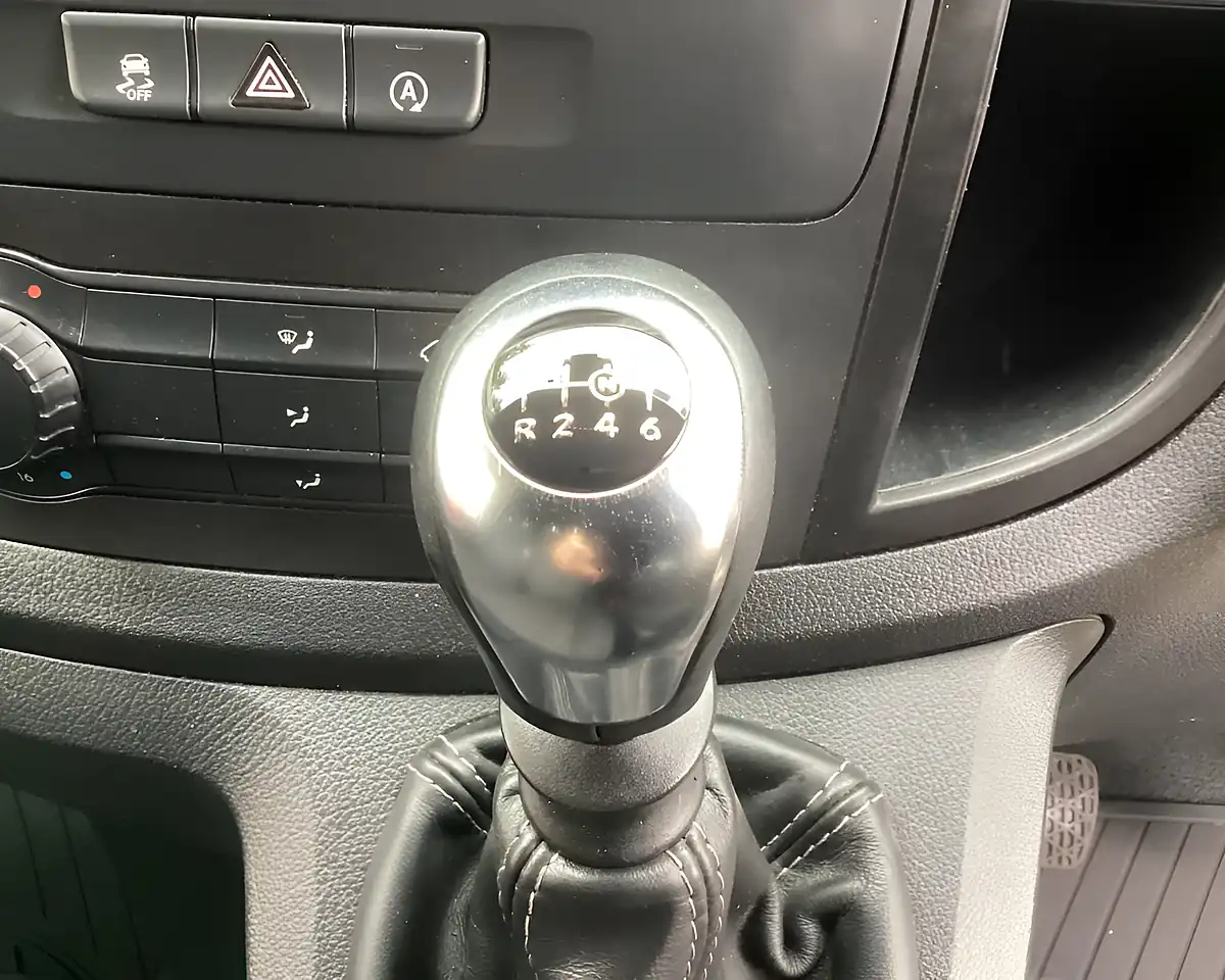 Used 2020 Mercedes-Benz Vito Pure Silver - Interior and Exterior details 18