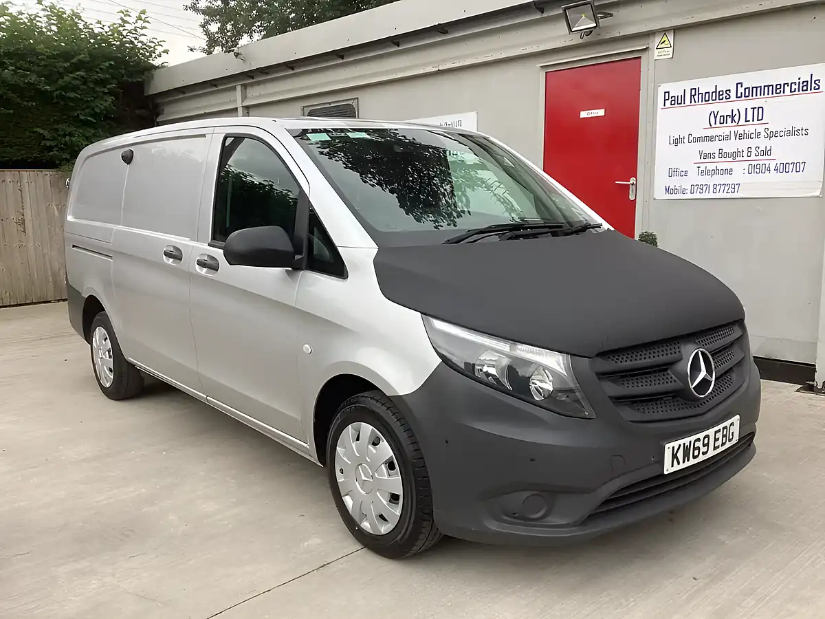 Used 2020 Mercedes-Benz Vito Pure Silver - Interior and Exterior details 2