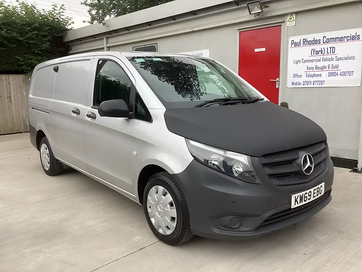 Used 2020 Mercedes-Benz Vito Pure Silver - Interior and Exterior details 3