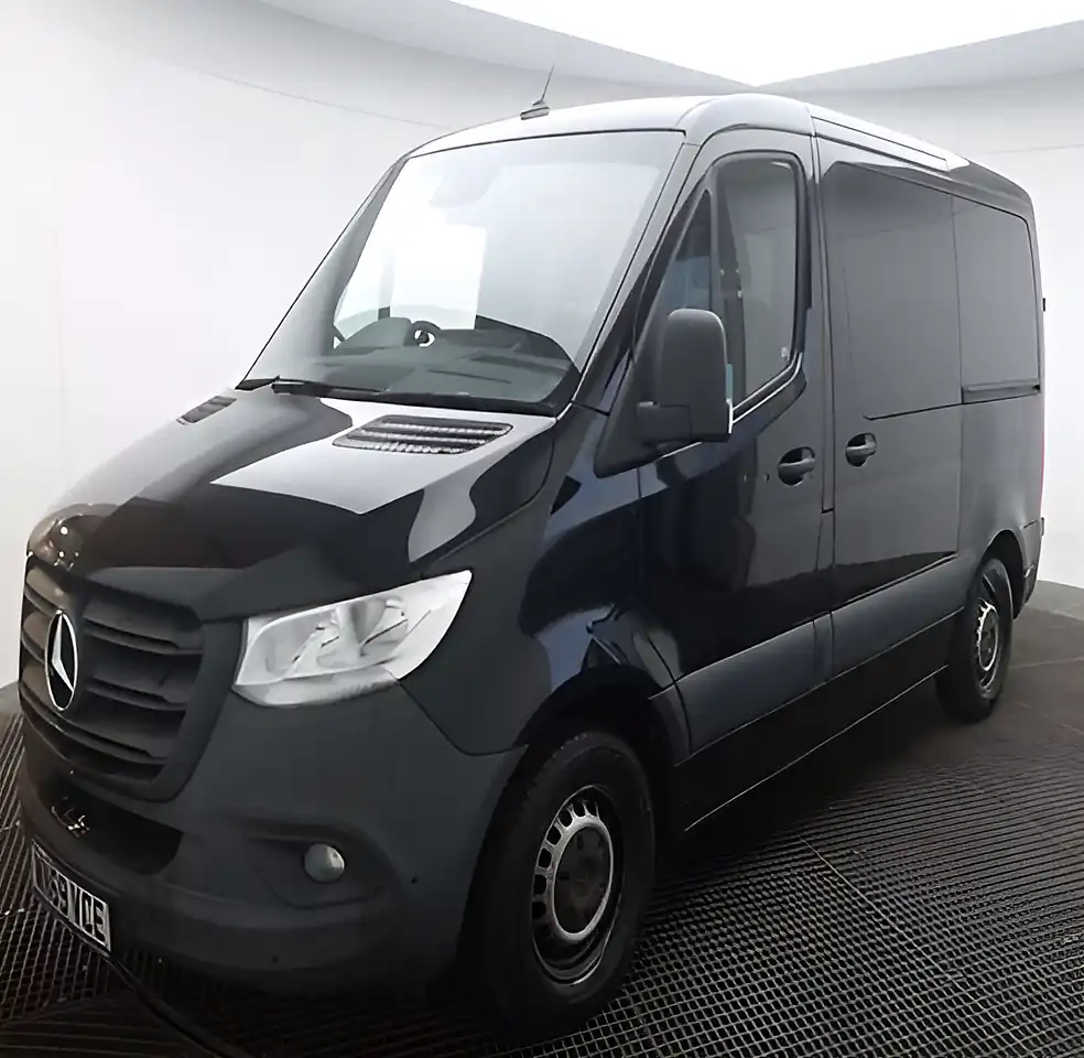 Used 2020 Mercedes Sprinter 316 Black - Interior and Exterior details 3