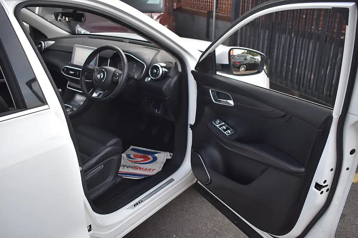 Used 2020 MG Hs Excite Arctic White - Interior and Exterior details 12