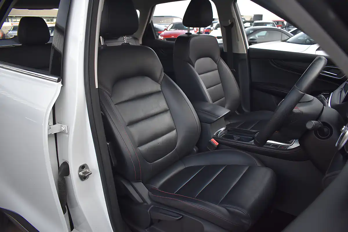 Used 2020 MG Hs Excite Arctic White - Interior and Exterior details 7