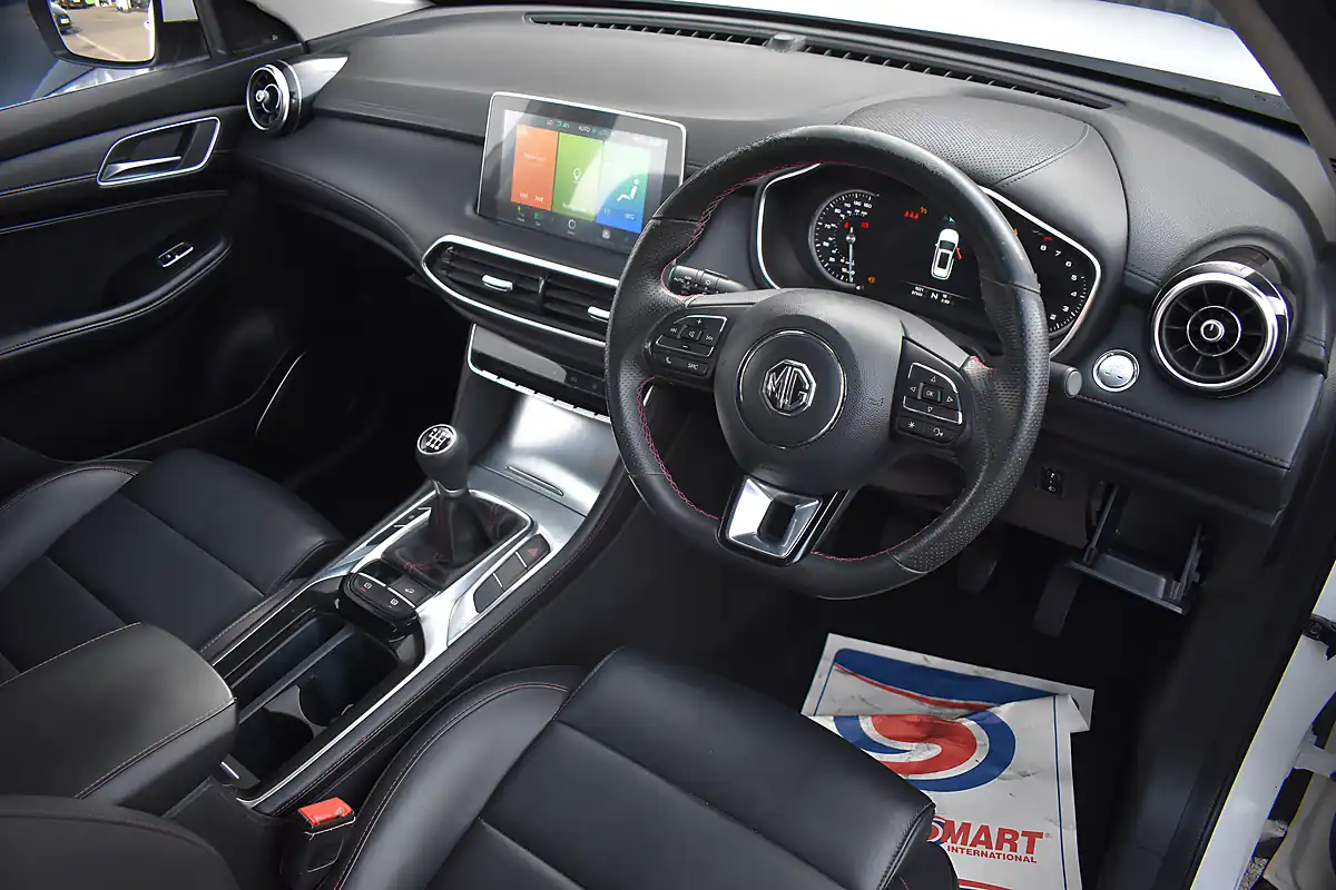 Used 2020 MG Hs Excite Arctic White - Interior and Exterior details 8