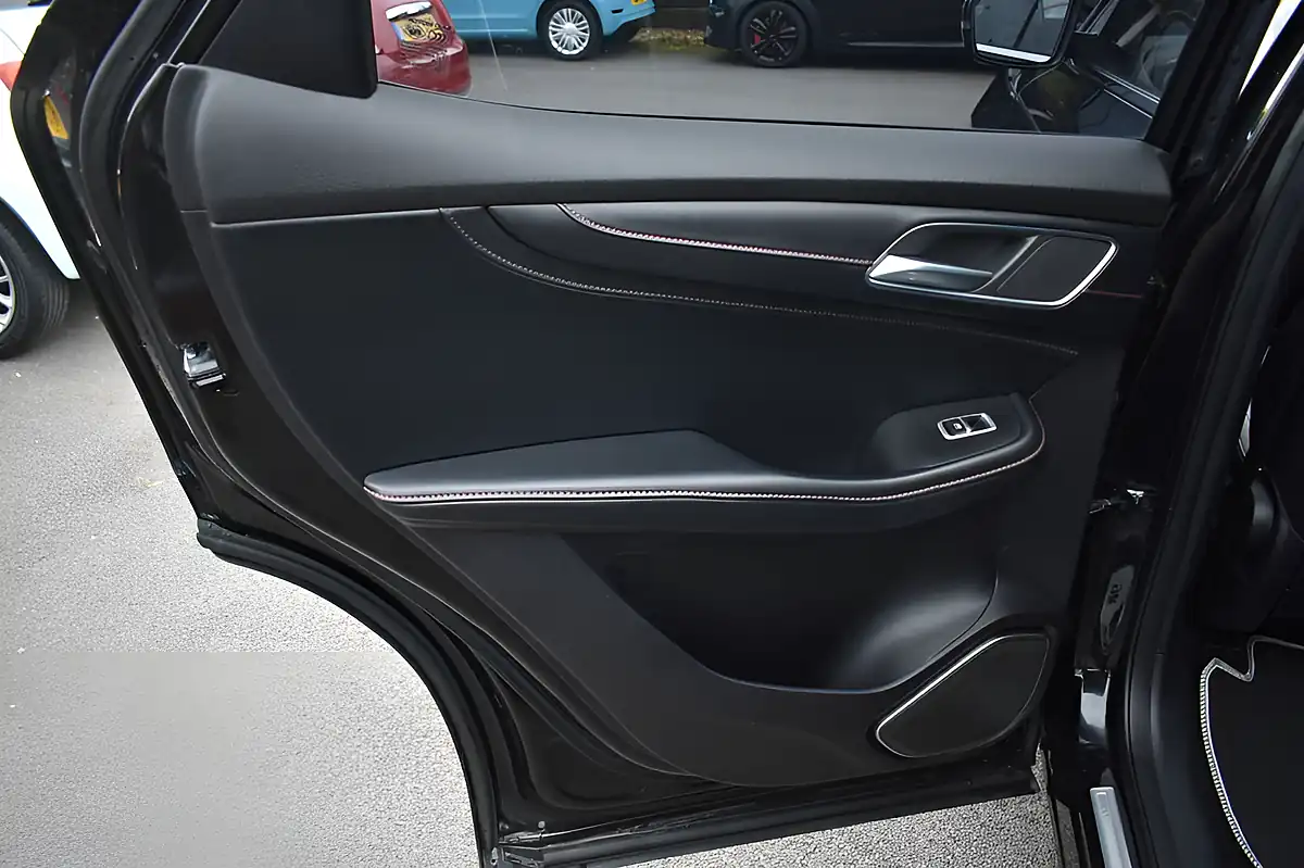 Used 2020 MG MG Hs Excite Black - Interior and Exterior details 12