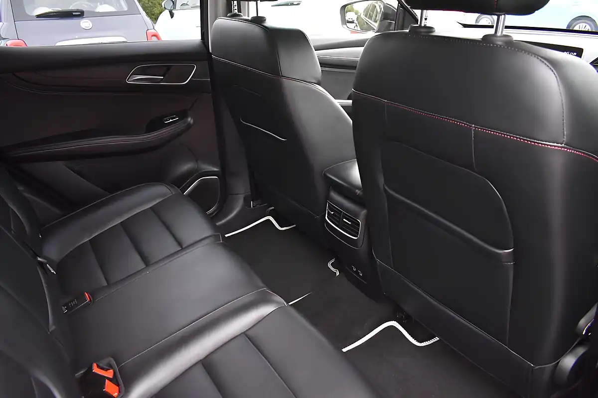 Used 2020 MG MG Hs Excite Black - Interior and Exterior details 13