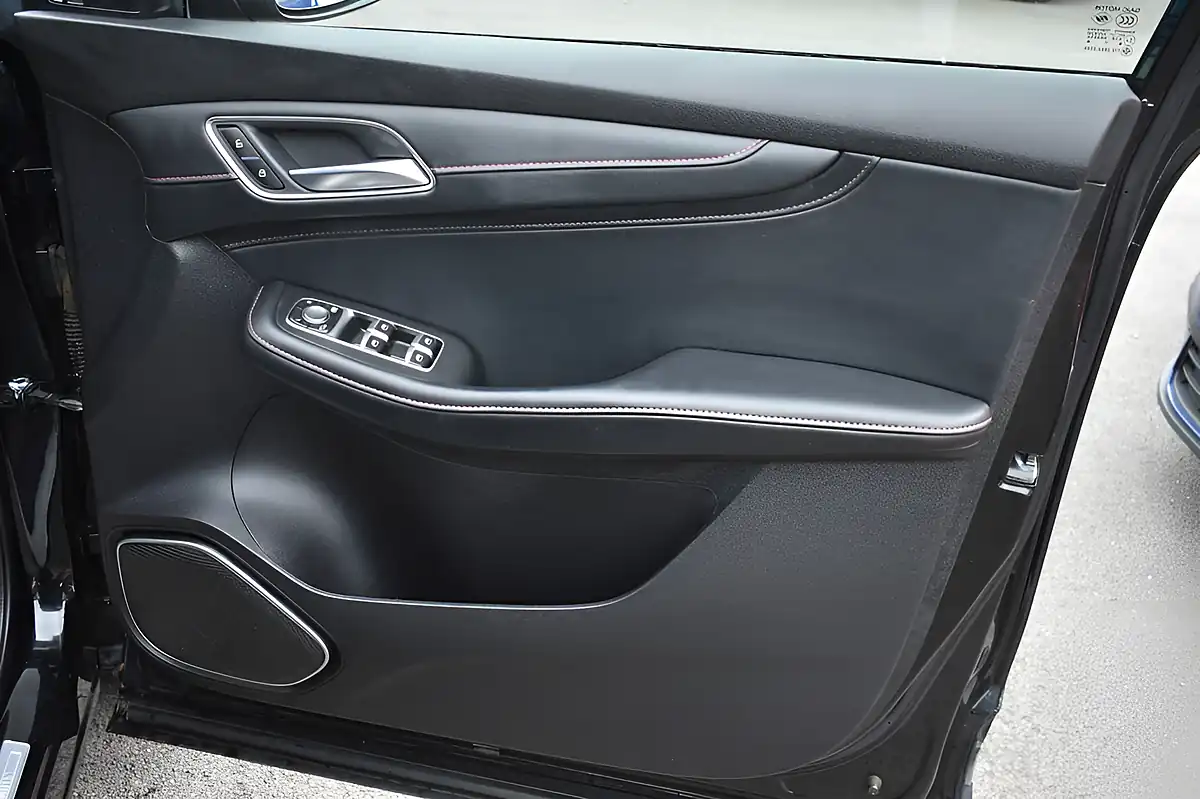 Used 2020 MG MG Hs Excite Black - Interior and Exterior details 14